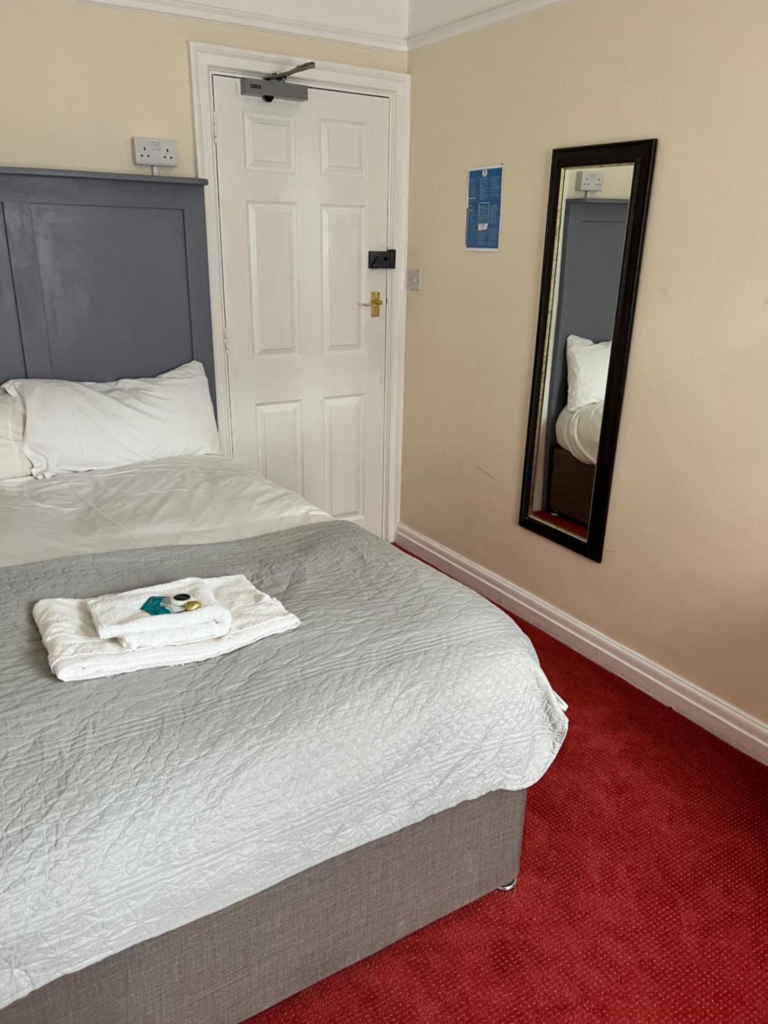 Crown & Cushion Hotel Chipping Norton Extérieur photo